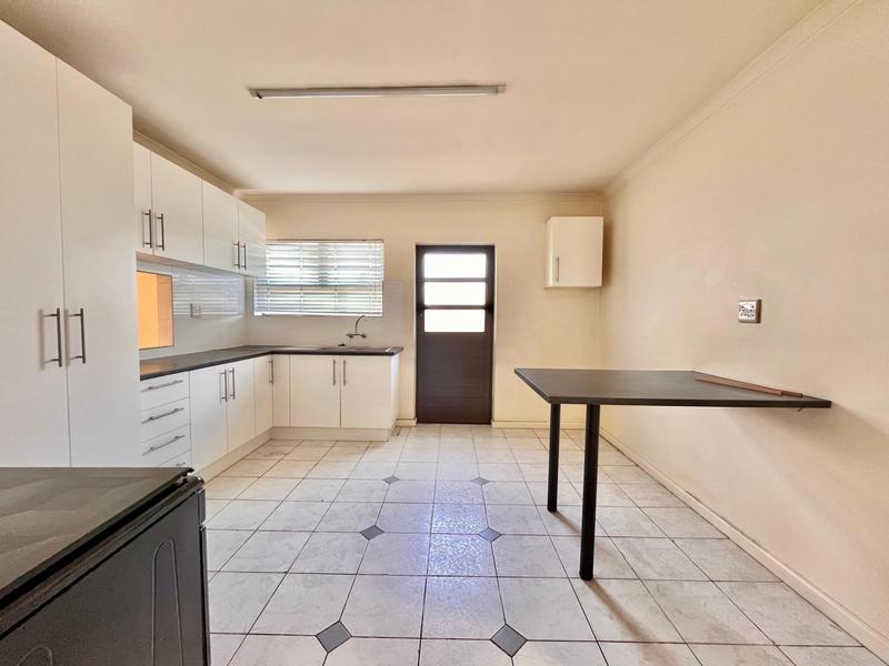 6 Bedroom Property for Sale in Schaap Kraal Western Cape